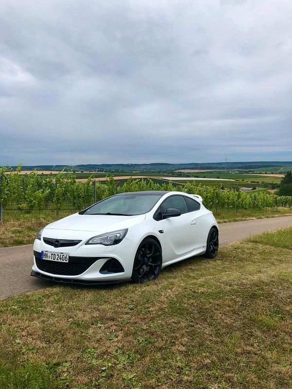 Gebraucht Opel Astra OPC 280 PS (205 kW) 2015 Weiß Coupé