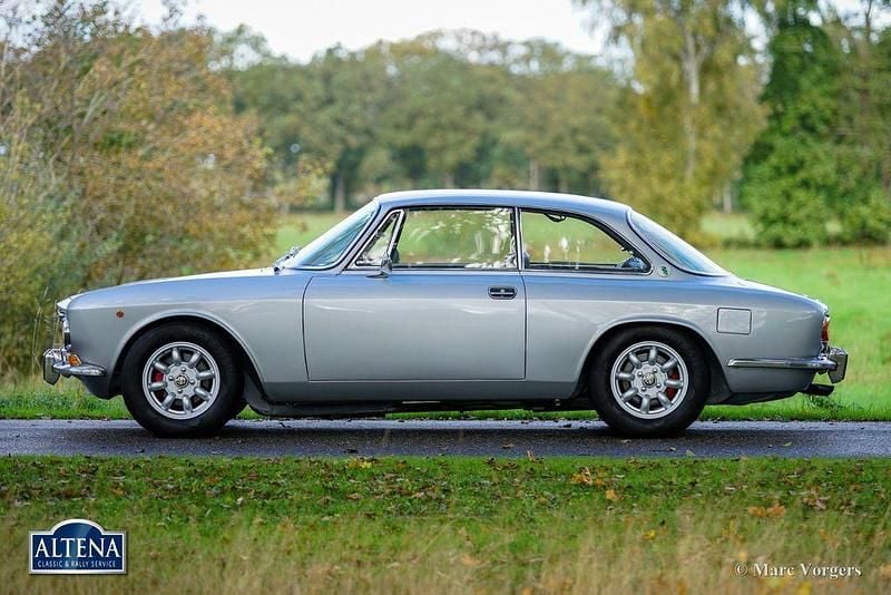 Second-hand Alfa Romeo 2000 1974