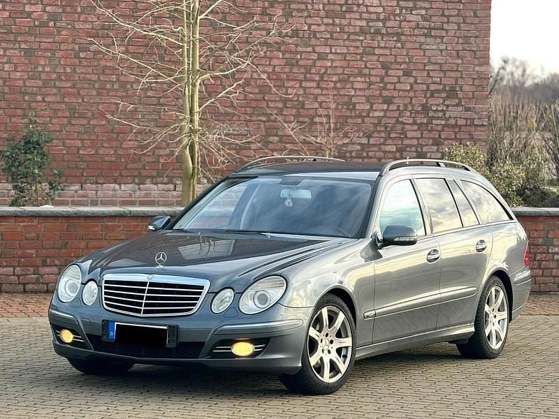 Grau Gebraucht 2009 Mercedes E280 Kombi | 6.210 € (Fairer Preis) - Bild 1/4