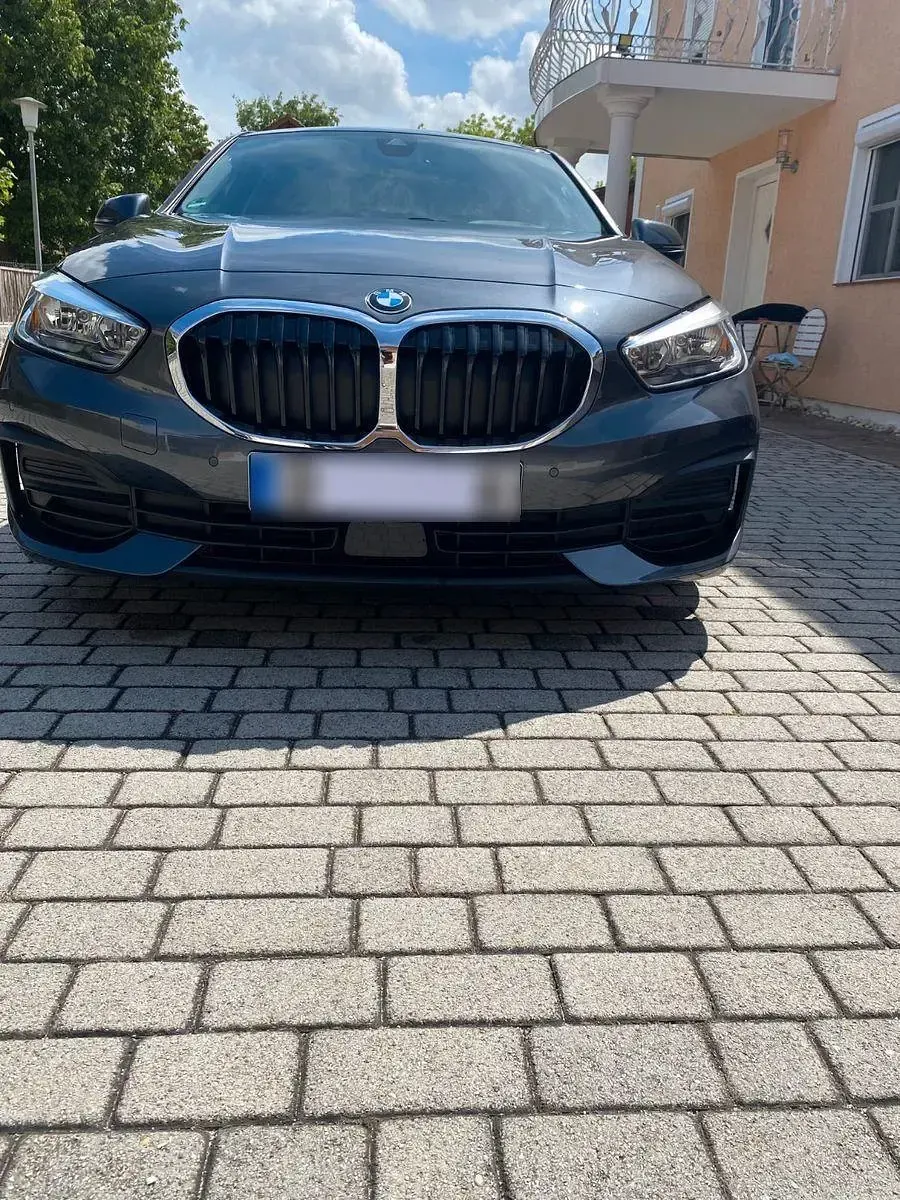 Gebraucht BMW 118 Advantage 140 PS (102 kW) 2021 Grau Kleinwagen