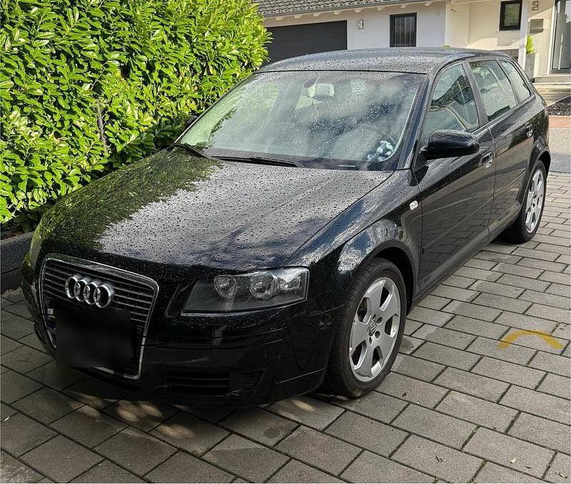 Schwarz Gebraucht 2006 Audi A3 Sportback Kombi | 4.050 € (Fairer Preis) - Bild 1/4