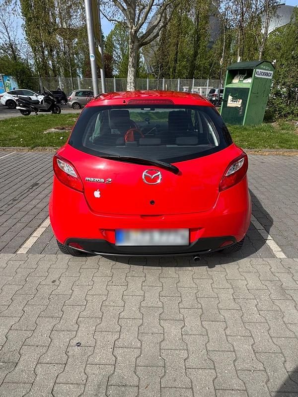Usata Mazda 2 70 CV (51 kW) 2009 Rosso Utilitaria