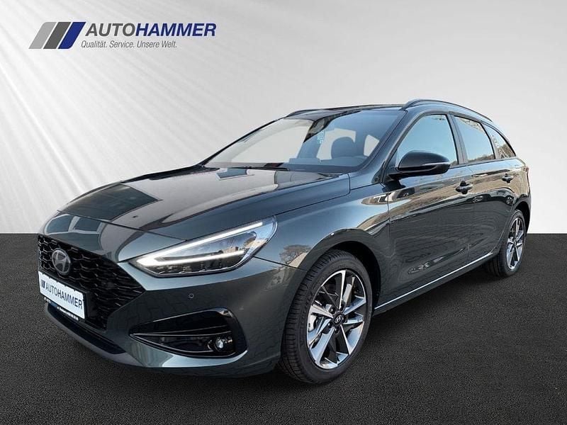 Grün Gebraucht 2024 Hyundai i30 Advantage Kombi | 23.650 € (Fairer Preis) - Bild 1/4