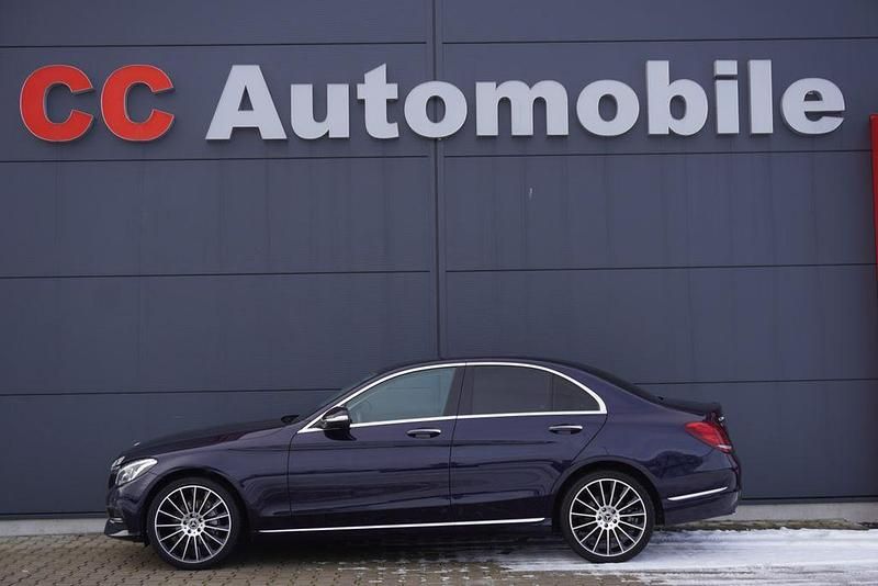 Gebraucht Mercedes C250 Exclusive 211 PS (155 kW) 2015 Blau Limousine
