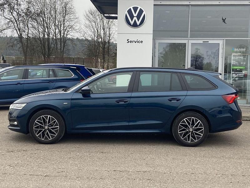 Gebraucht Skoda Octavia Clever 116 PS (85 kW) 2022 Blau Kombi
