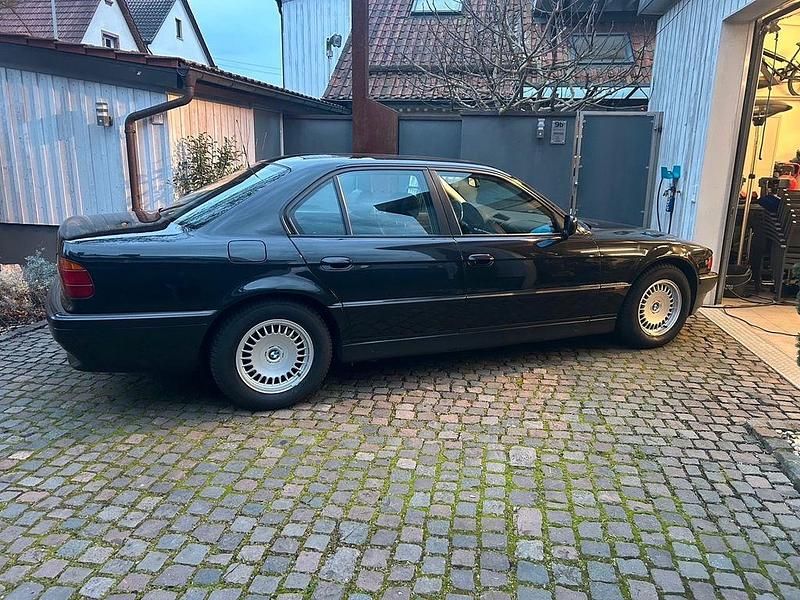 Gebraucht BMW 735 Shadowline 238 PS (175 kW) 1997 Schwarz Limousine
