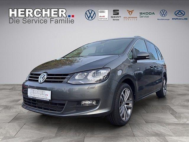 Grau Gebraucht 2021 VW Sharan Active Van / Kleinbus | 27.490 € (Fairer Preis) - Bild 1/4
