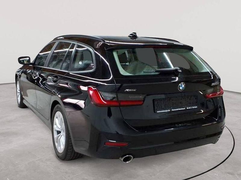 Gebraucht BMW 320 Advantage 190 PS (139 kW) 2020 Schwarz Kombi