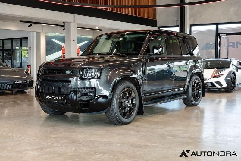 Grau Gebraucht 2024 Land Rover Defender HSE Dynamic SUV | 81.900 € (Superpreis) - Bild 1/4