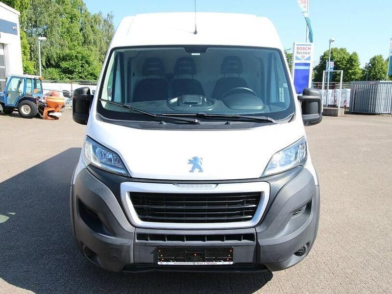 Banquise weiß Gebraucht 2019 Peugeot Boxer Premium Van | 20.230 € (Teuer) - Bild 1/4