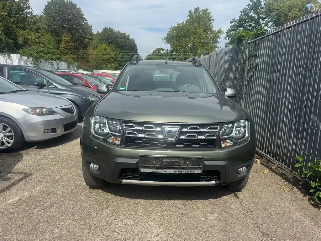 Gebraucht Dacia Duster Prestige 125 PS (91 kW) 2014 Grau SUV