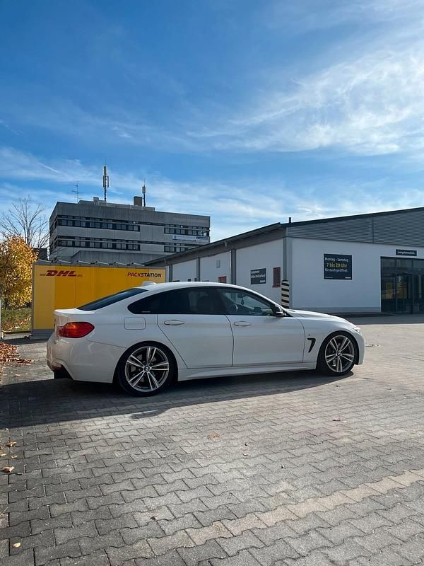 Weiß Gebraucht 2014 BMW 435 Gran Coupé Performance Coupé | 25.750 € (Etwas zu teuer) - Bild 1/4