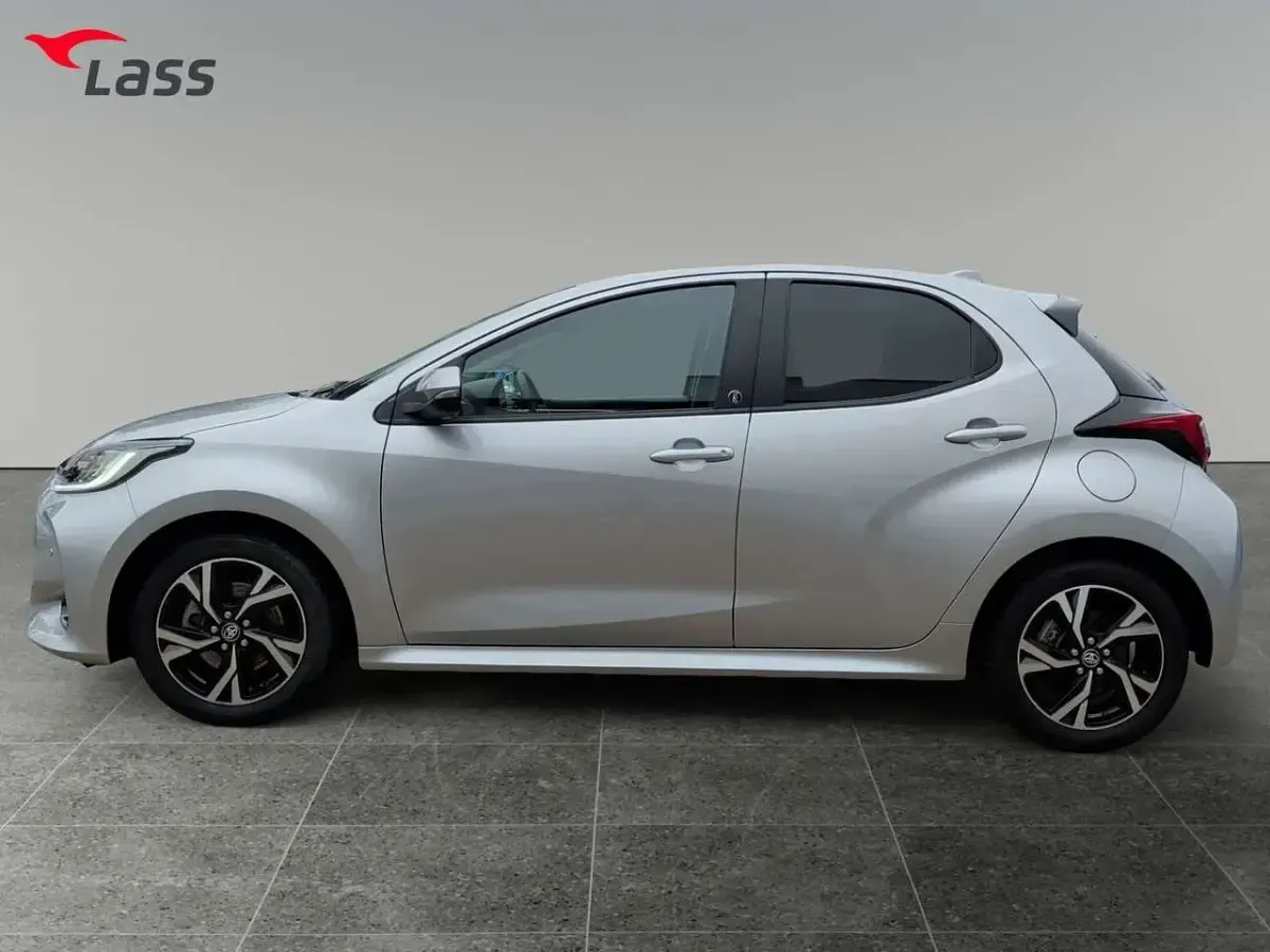 Gebraucht Toyota Yaris Comfort 117 PS (86 kW) 2024 Silber Kleinwagen