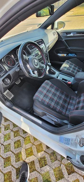 Gebraucht VW Golf VII GTI 230 PS (169 kW) 2015 Weiß Limousine
