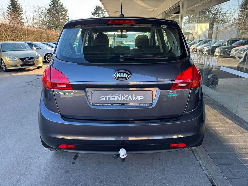Gebraucht Kia Venga 90 PS (66 kW) 2013 Grau Kleinwagen