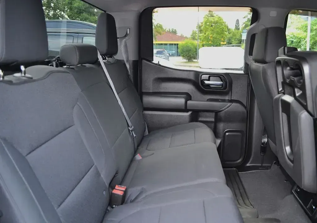 Gebraucht Chevrolet Silverado 314 PS (230 kW) 2022 Schwarz SUV