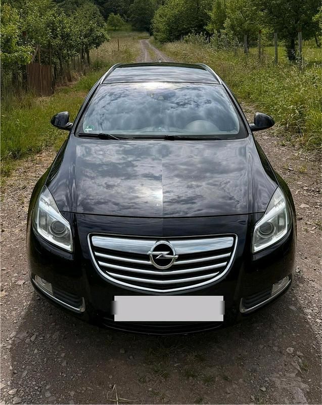Schwarz Gebraucht 2009 Opel Insignia Kombi | 5.500 € - Bild 1/4