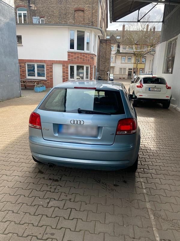 Gebraucht Audi A3 102 PS (75 kW) 2006 Blau Kleinwagen