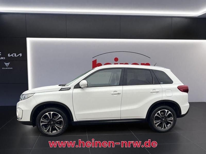 Gebraucht Suzuki Vitara Comfort+ 129 PS (94 kW) 2021 Weiß SUV
