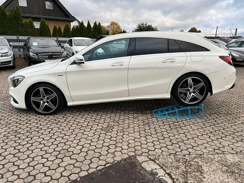 Gebraucht Mercedes CLA250 218 PS (160 kW) 2016 Weiß Limousine