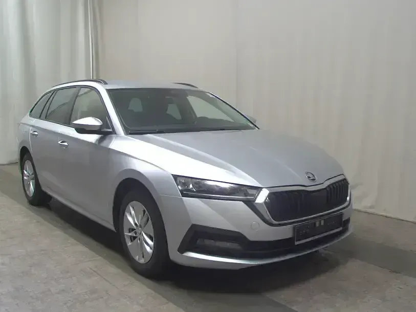 Gebraucht Skoda Octavia Ambition 116 PS (85 kW) 2023 Silber Kombi