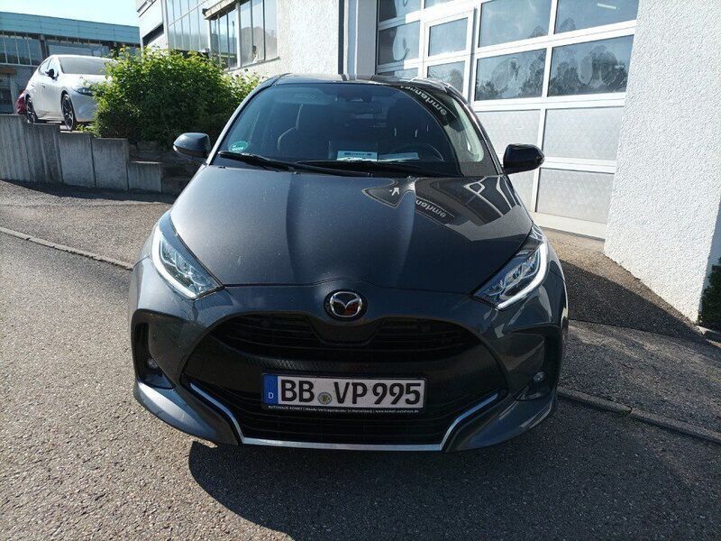 Grau Gebraucht 2023 Mazda 2 Limousine | 19.500 € (Teuer) - Bild 1/4