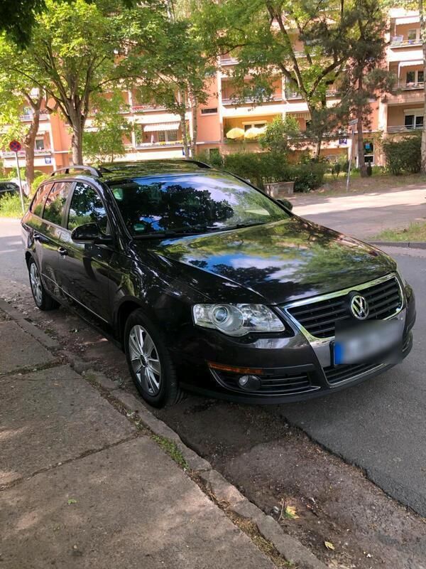 Braun Gebraucht 2006 VW Passat Kombi | 3.600 € (Teuer) - Bild 1/4