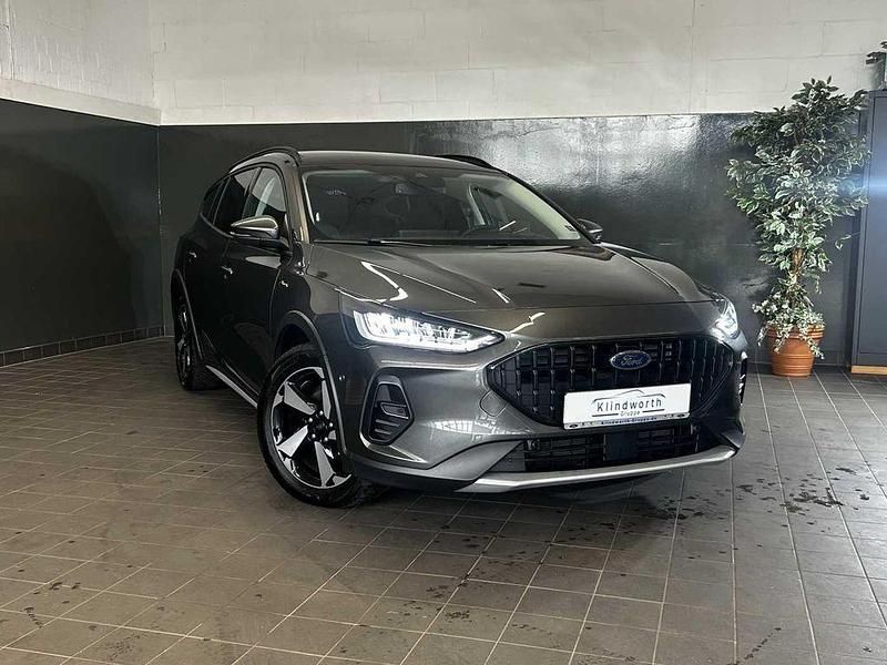 Gebraucht Ford Focus Active X 116 PS (85 kW) 2024 Grau Limousine