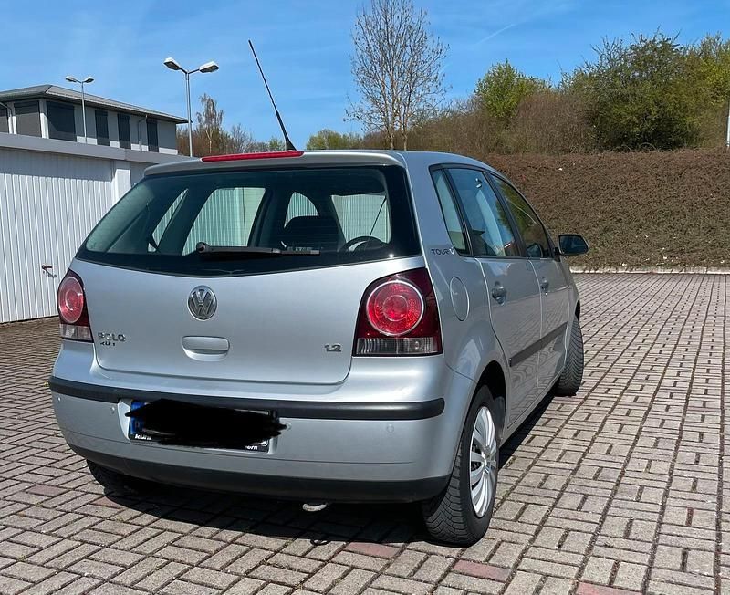 Gebraucht VW Polo 70 PS (51 kW) 2007 Silber Kleinwagen