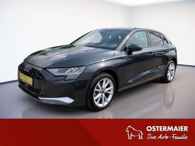Grau Gebraucht 2024 Audi A3 Sportback Advanced Plus Limousine | 29.970 € (Fairer Preis) - Bild 1/4