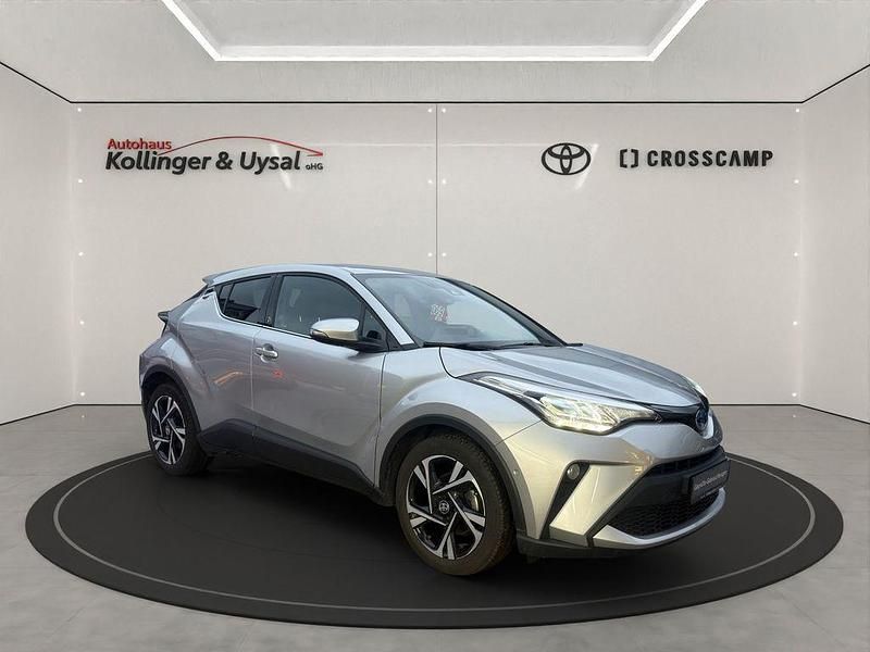 Silber Gebraucht 2023 Toyota C-HR Team SUV | 22.490 € - Bild 1/4