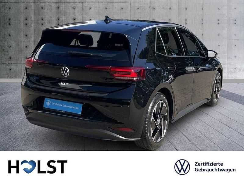Gebraucht VW ID.3 Pro 150 kW (204 PS) 2024 Grenadillschwarz metallic Kleinwagen