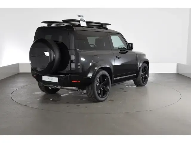 Neu Land Rover Defender HSE Dynamic 349 PS (256 kW) 2026 Schwarz SUV