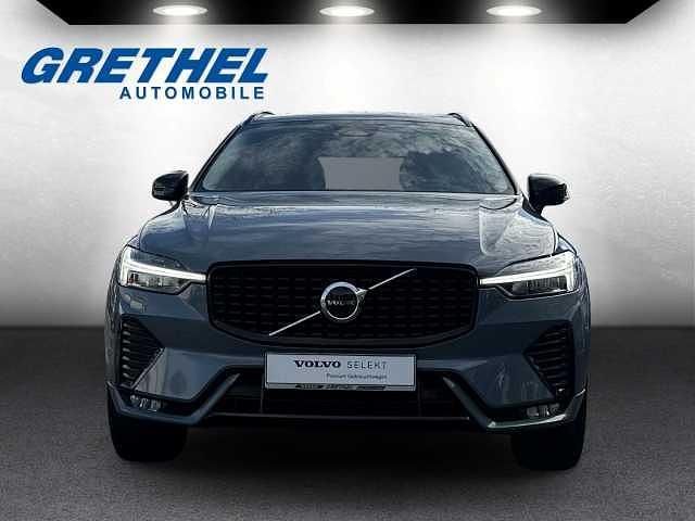 Gebraucht Volvo XC60 145 PS (106 kW) 2022 SUV