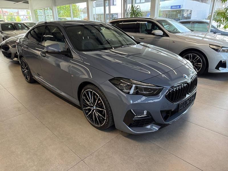 Grau Gebraucht 2023 BMW 218 M Sport Coupé | 26.990 € (Fairer Preis) - Bild 1/4