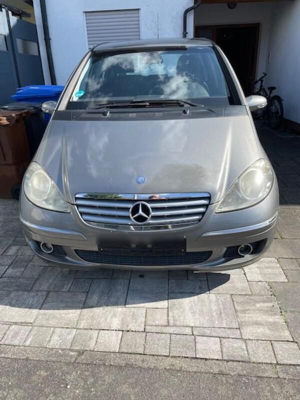 Grau Gebraucht 2005 Mercedes A170 Elegance Van / Kleinbus | 450 € (Superpreis) - Bild 1/4