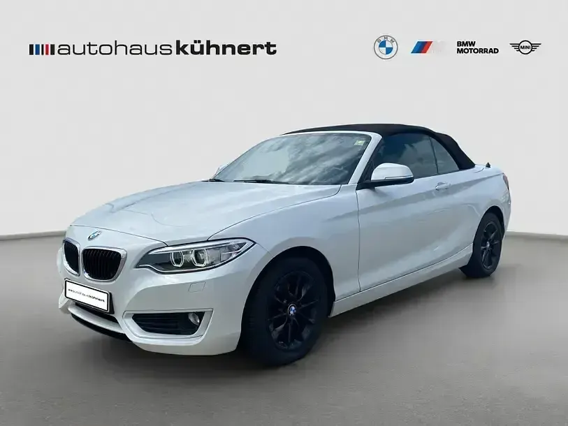 Gebraucht BMW 220 Sport Line 190 PS (139 kW) 2015 Weiß Cabrio