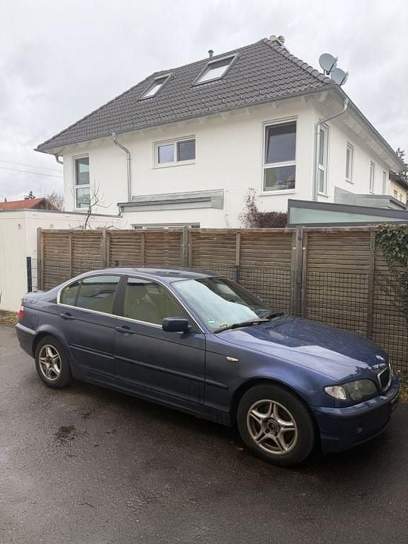 Gebraucht BMW 318 Sport Line 143 PS (105 kW) 2004 Blau Limousine