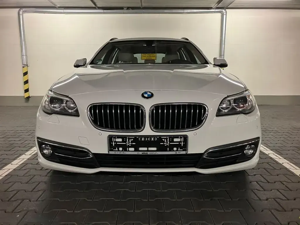 Gebraucht BMW 520 Luxury Line 190 PS (139 kW) 2015 Weiß Kombi