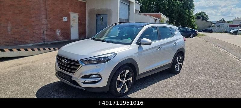 Silber Gebraucht 2017 Hyundai Tucson Premium SUV | 9.800 € (Superpreis) - Bild 1/4
