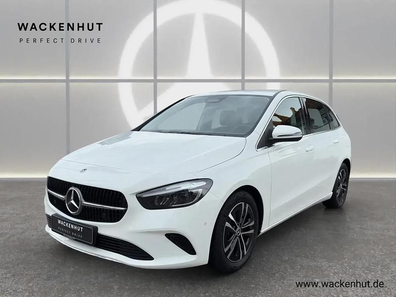 Weiß Gebraucht 2024 Mercedes B200 Advanced Van / Kleinbus | 31.590 € (Fairer Preis) - Bild 1/4
