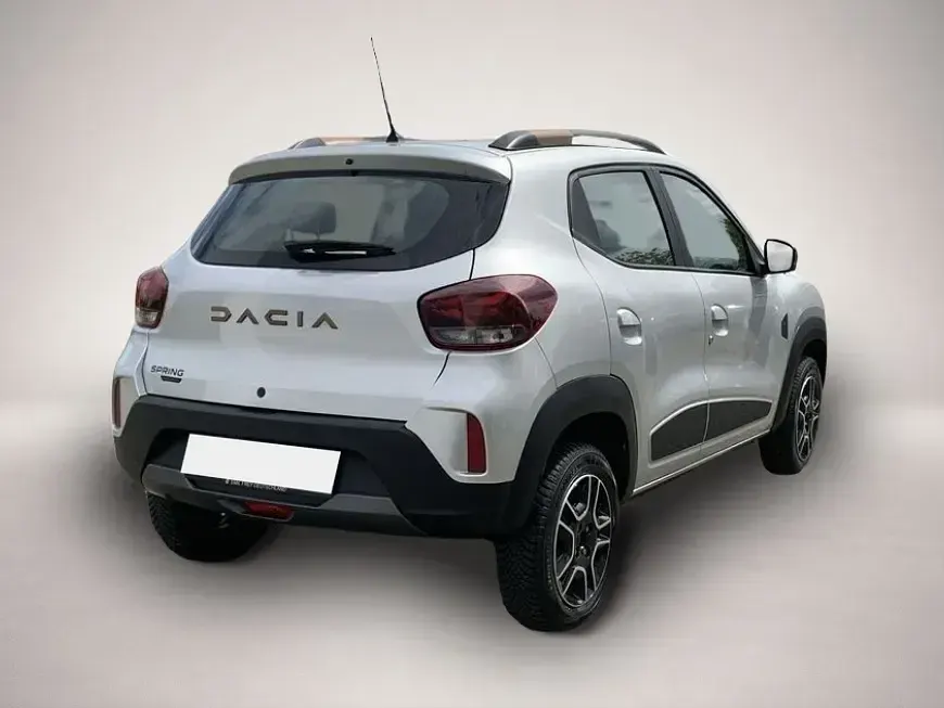 Gebraucht Dacia Spring Extreme 47 kW (65 PS) 2023 Silber Kleinwagen
