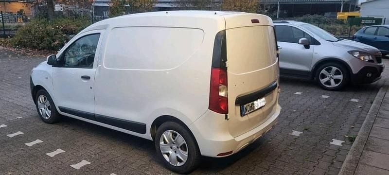 Gebraucht Dacia Dokker 90 PS (66 kW) 2017 Weiß Van / Kleinbus