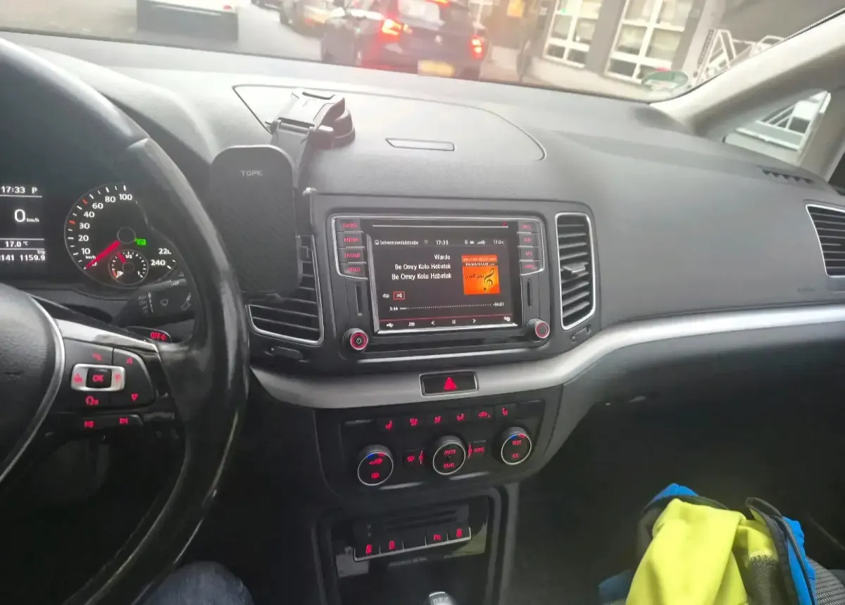 Gebraucht VW Sharan 150 PS (110 kW) 2018 Weiß Van / Kleinbus