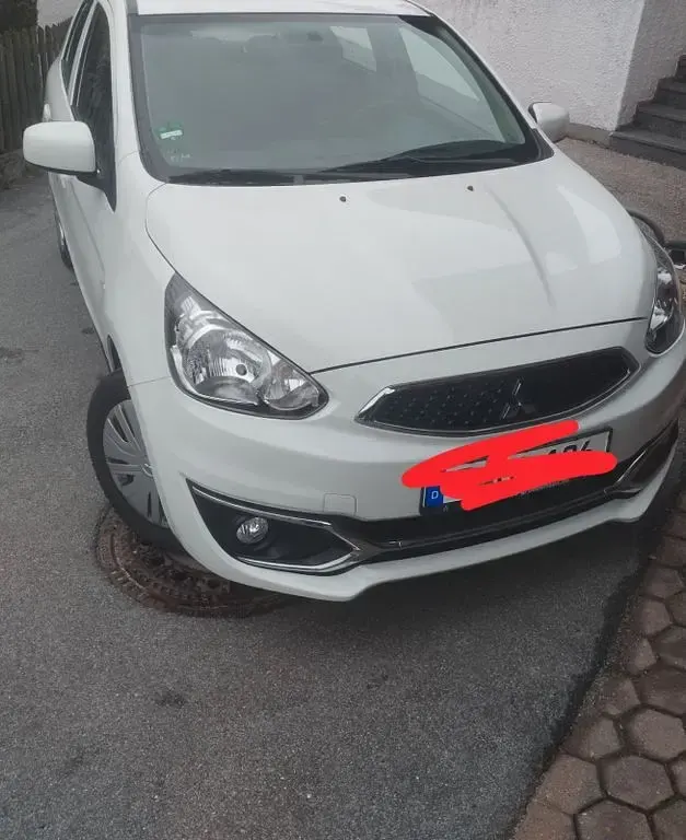 Gebraucht Mitsubishi Space Star 71 PS (52 kW) 2019 Weiß Kleinwagen