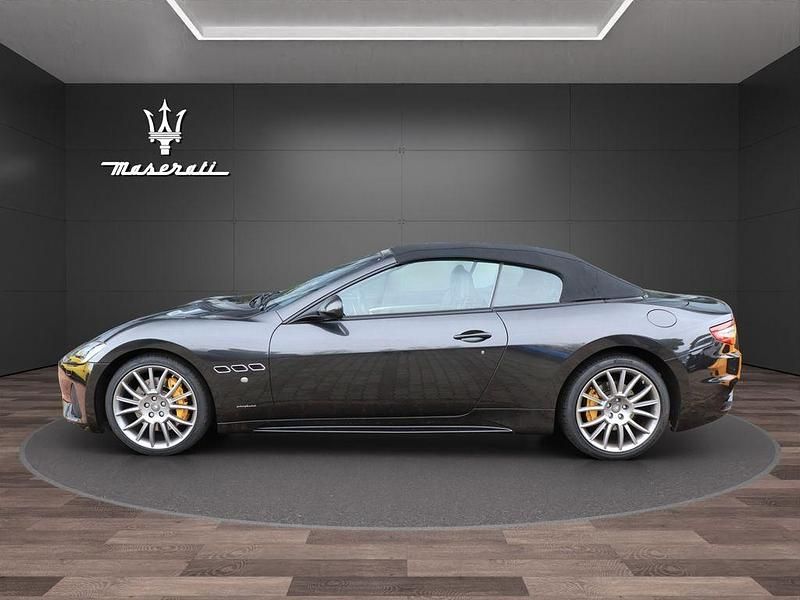Gebraucht Maserati GranCabrio 460 PS (338 kW) 2019 Grau Cabrio