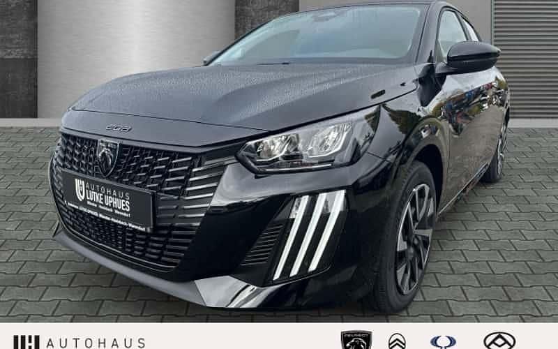 Schwarz Neu 2025 Peugeot e-208 Style Kleinwagen | 36.490 € (Etwas zu teuer) - Bild 1/4