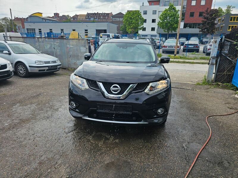 Schwarz Gebraucht 2015 Nissan X-Trail Acenta SUV | 10.900 € (Guter Preis) - Bild 1/4