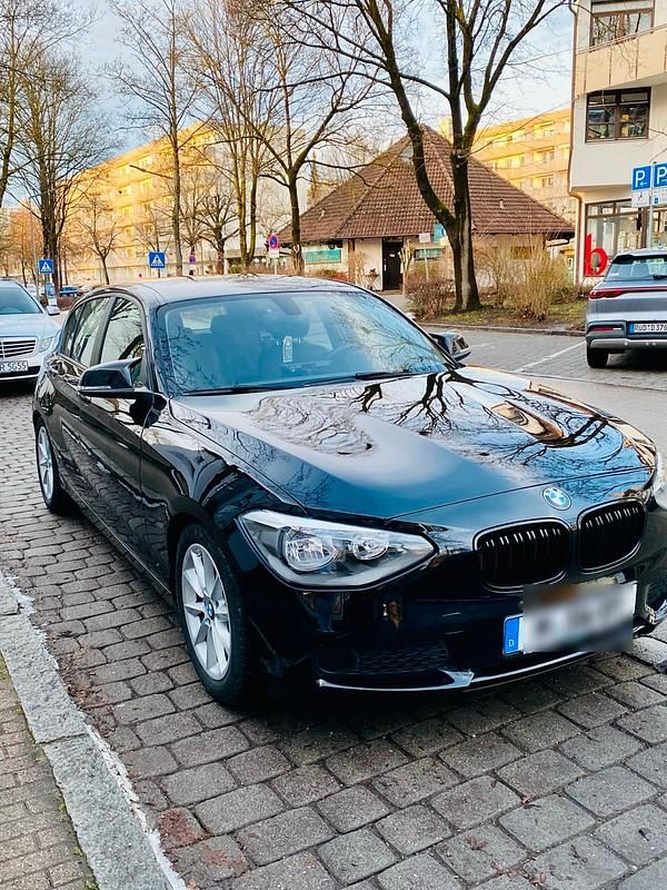 Schwarz Gebraucht 2012 BMW 114 M Sport Kleinwagen | 7.499 € (Etwas zu teuer) - Bild 1/4