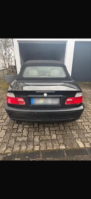 Gebraucht BMW 320 Cabriolet 170 PS (125 kW) 2003 Schwarz Cabrio